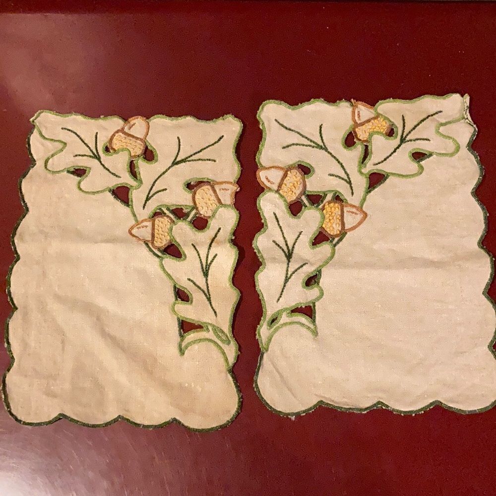 Set of Acorn Napkins